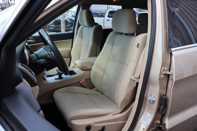 used 2015 Jeep Grand Cherokee car, priced at $8,900