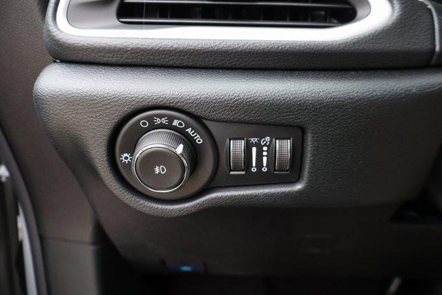 new 2026 Chrysler Pacifica car, priced at $45,592