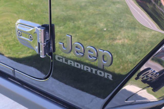 used 2022 Jeep Gladiator car, priced at $32,348