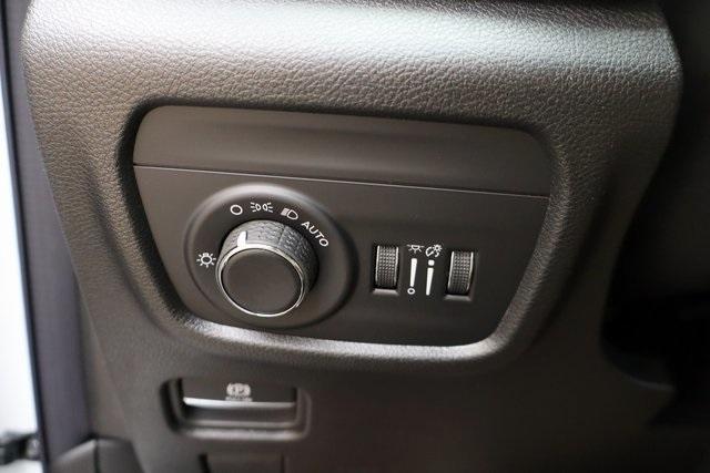 new 2025 Jeep Grand Cherokee car, priced at $42,766