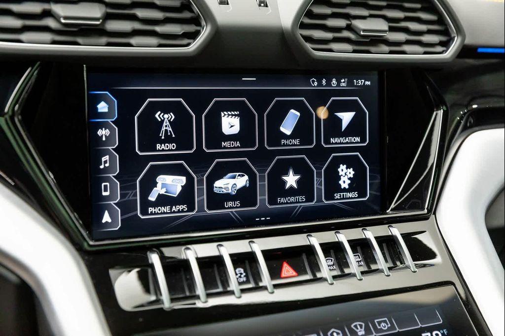 used 2022 Lamborghini Urus car, priced at $223,425