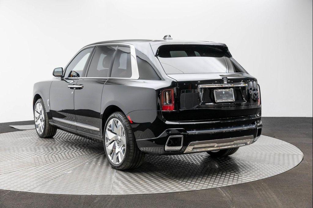 new 2026 Rolls-Royce Cullinan car, priced at $493,850