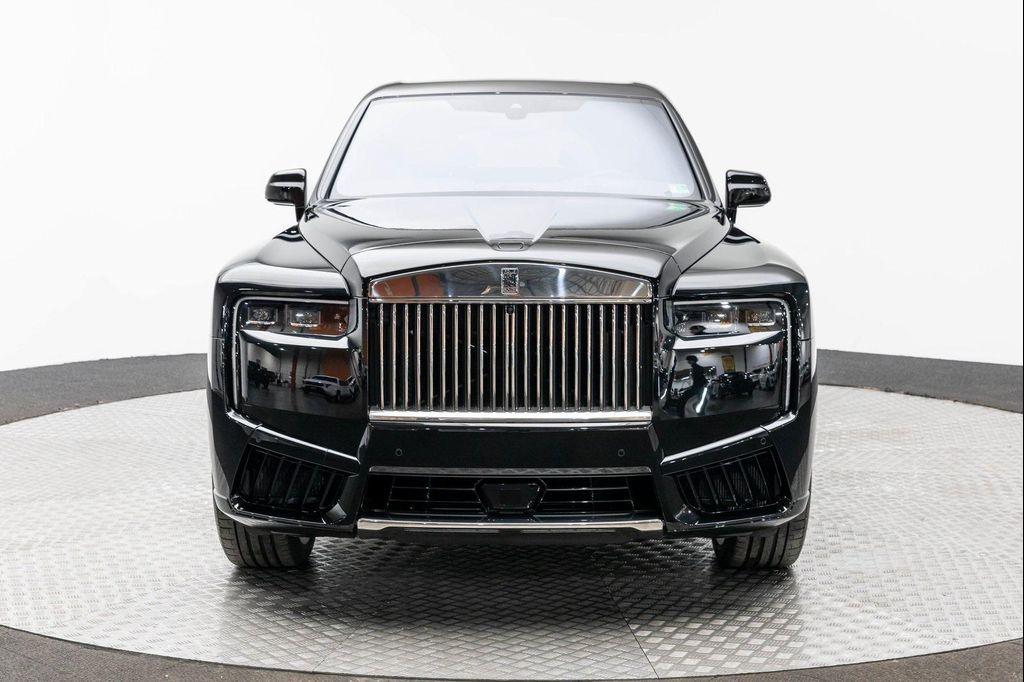 new 2026 Rolls-Royce Cullinan car, priced at $493,850