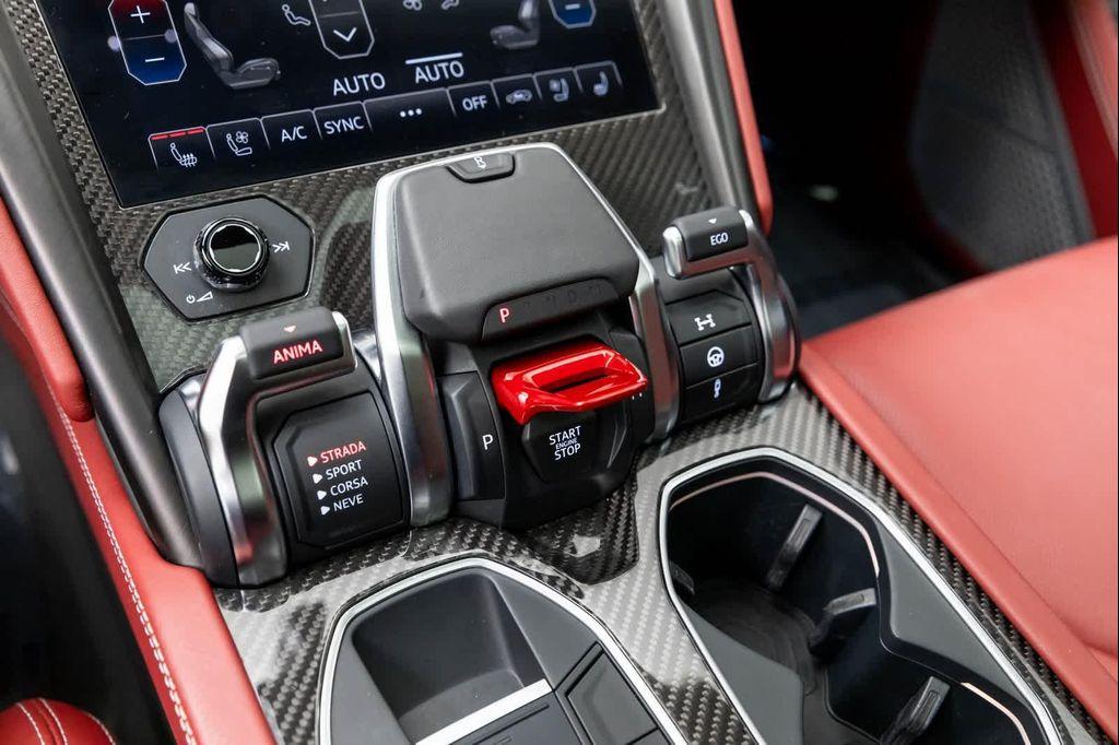 used 2023 Lamborghini Urus car, priced at $244,323