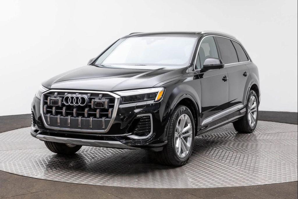 used 2025 Audi Q7 car, priced at $49,000