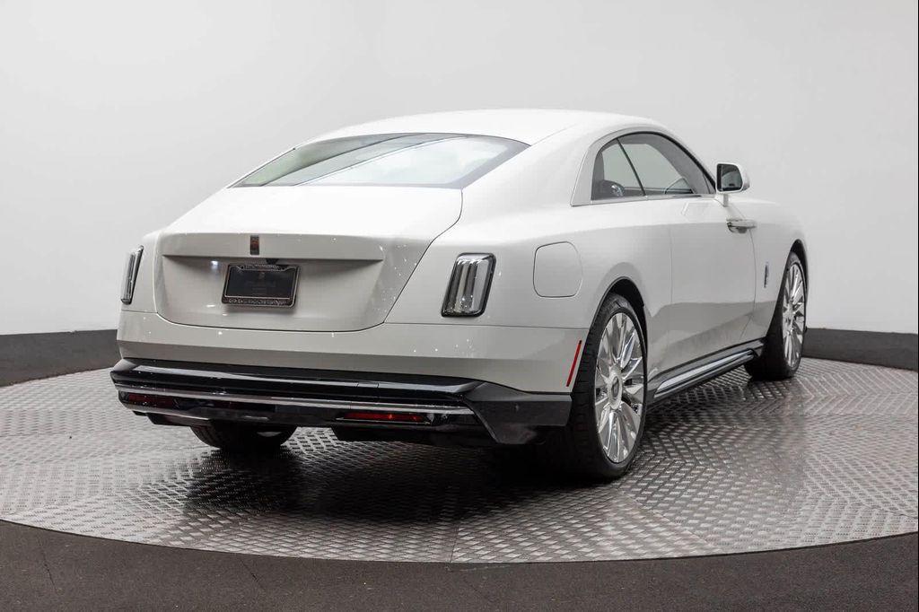 new 2026 Rolls-Royce Spectre car, priced at $440,450