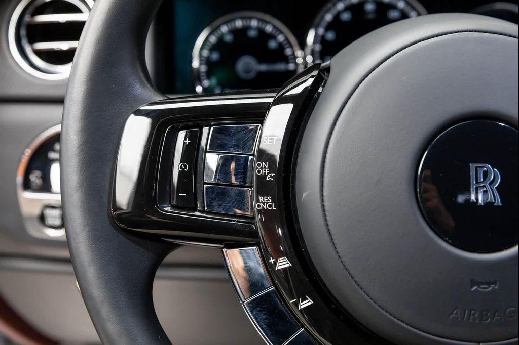 used 2022 Rolls-Royce Cullinan car, priced at $282,480