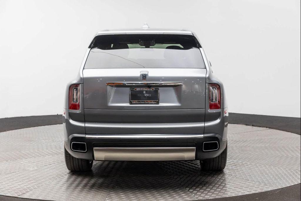 used 2022 Rolls-Royce Cullinan car, priced at $282,480