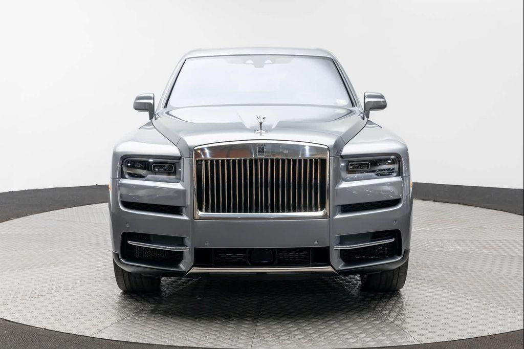 used 2022 Rolls-Royce Cullinan car, priced at $282,480