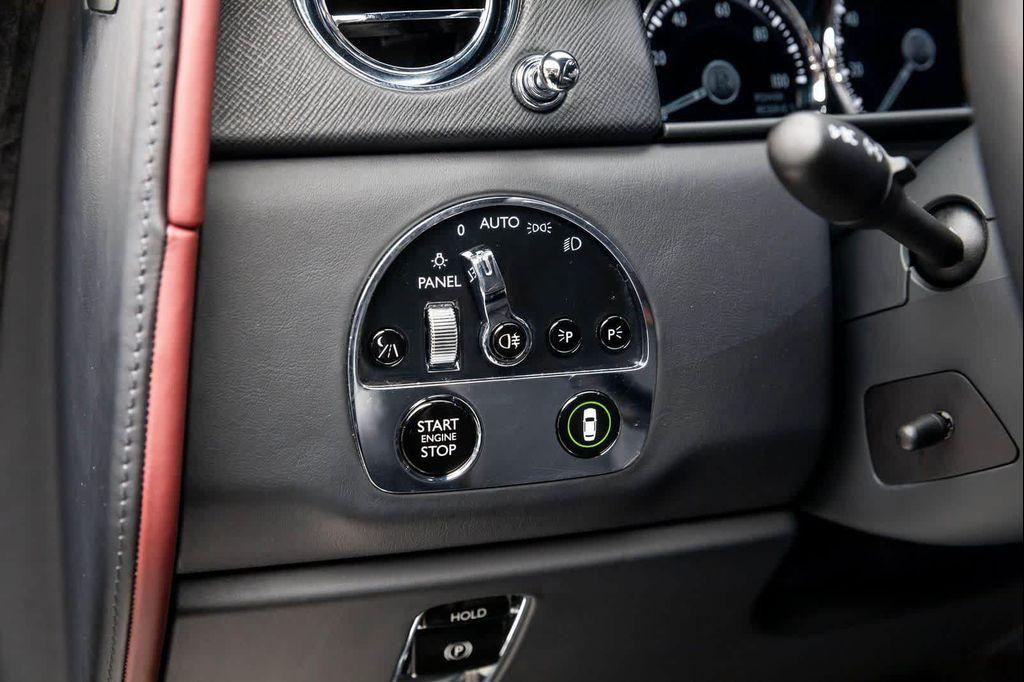 used 2022 Rolls-Royce Cullinan car, priced at $294,000