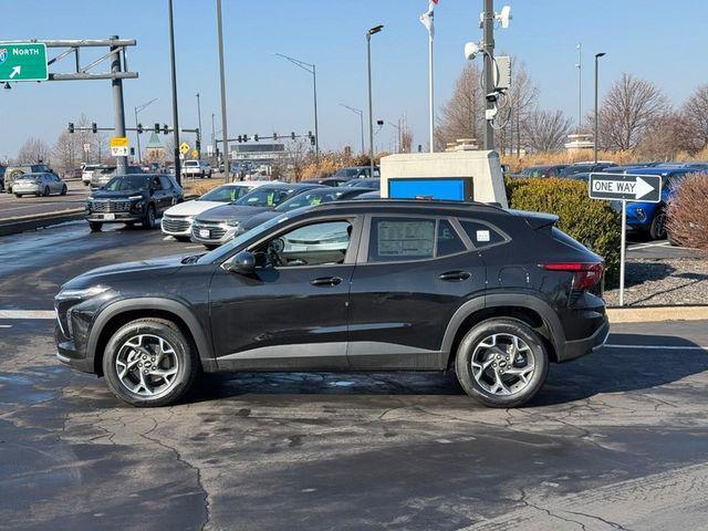 used 2025 Chevrolet Trax car, priced at $24,148