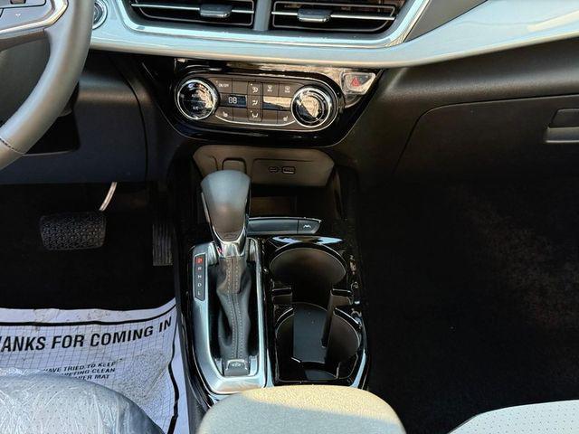used 2025 Chevrolet Trax car, priced at $24,148