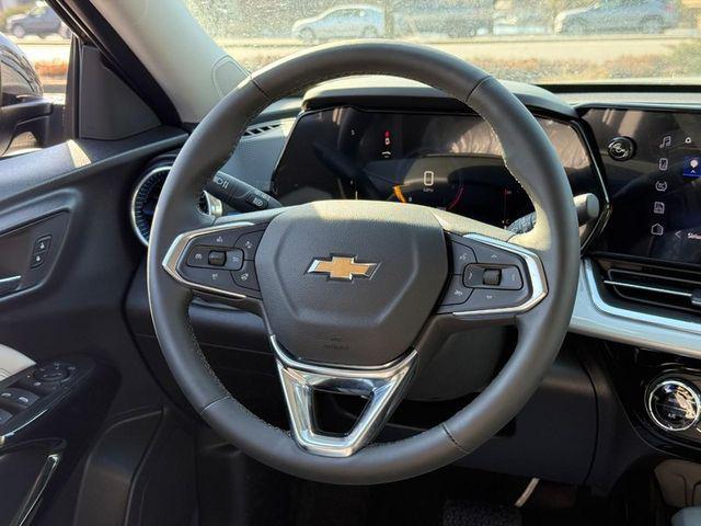 used 2025 Chevrolet Trax car, priced at $24,148