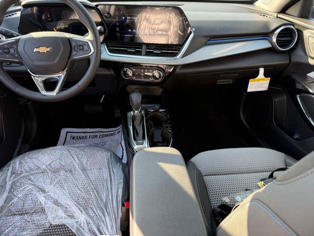 used 2025 Chevrolet Trax car, priced at $24,148