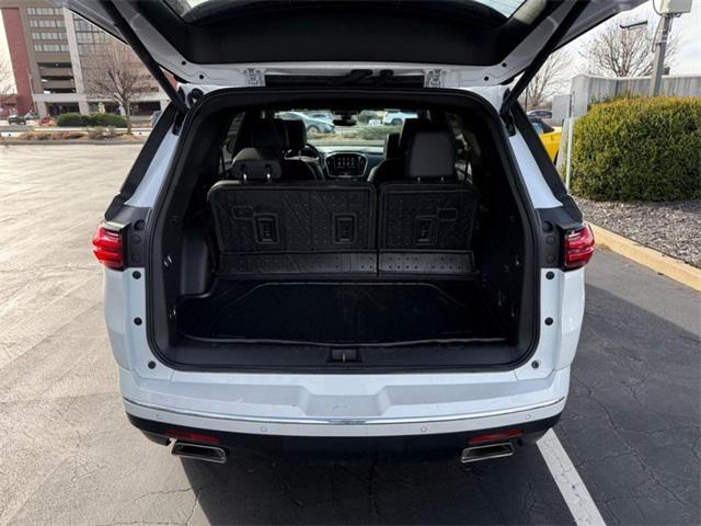 used 2023 Chevrolet Traverse car, priced at $37,998