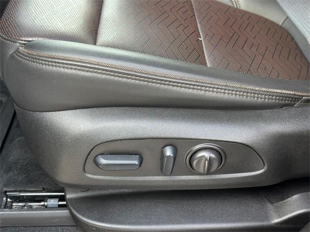 used 2023 Chevrolet Traverse car, priced at $37,998