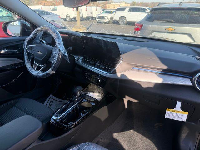 used 2025 Chevrolet Trax car, priced at $24,148