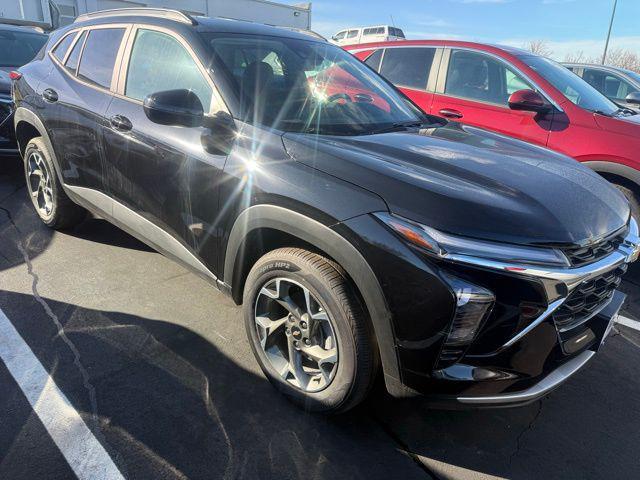 used 2025 Chevrolet Trax car, priced at $24,148