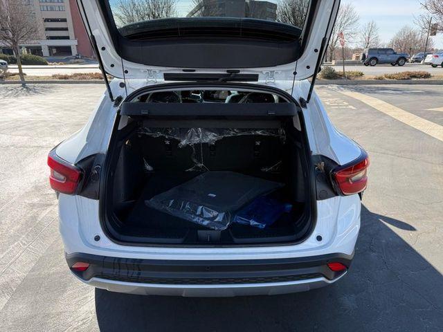 used 2025 Chevrolet Trax car, priced at $24,148