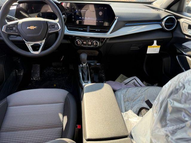 used 2025 Chevrolet Trax car, priced at $24,148