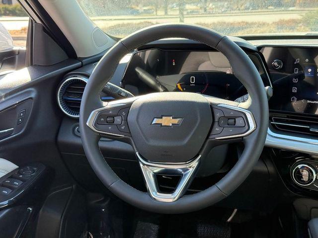 used 2025 Chevrolet Trax car, priced at $24,148