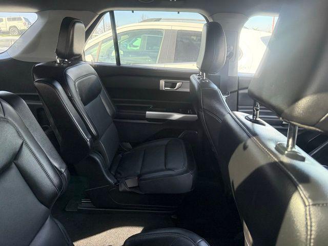 used 2024 Ford Explorer car, priced at $29,998