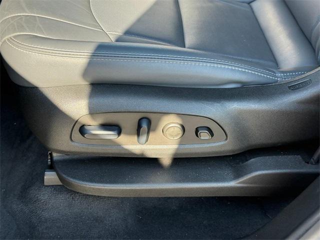 used 2024 Buick Enclave car, priced at $28,912