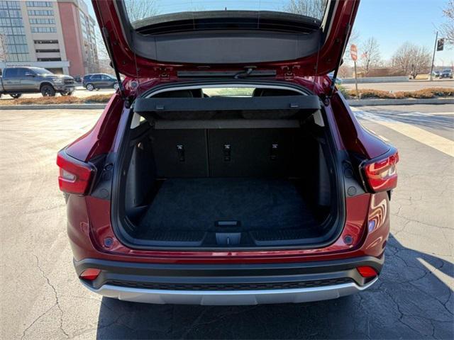 used 2025 Chevrolet Trax car, priced at $22,273