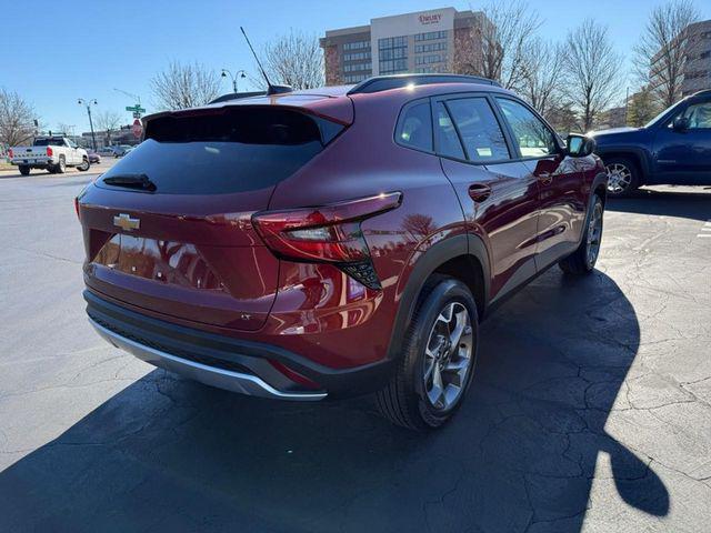 used 2025 Chevrolet Trax car, priced at $20,912