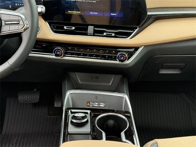 new 2026 Chevrolet Equinox car, priced at $33,450