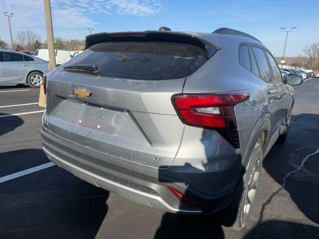 used 2025 Chevrolet Trax car, priced at $24,148