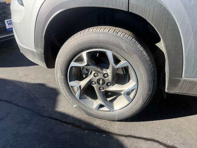 used 2025 Chevrolet Trax car, priced at $24,148