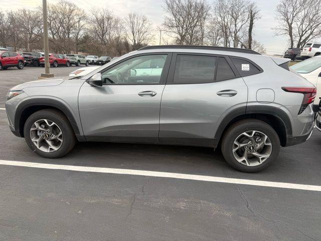 used 2025 Chevrolet Trax car, priced at $24,148