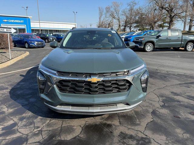 used 2025 Chevrolet Trax car, priced at $24,148