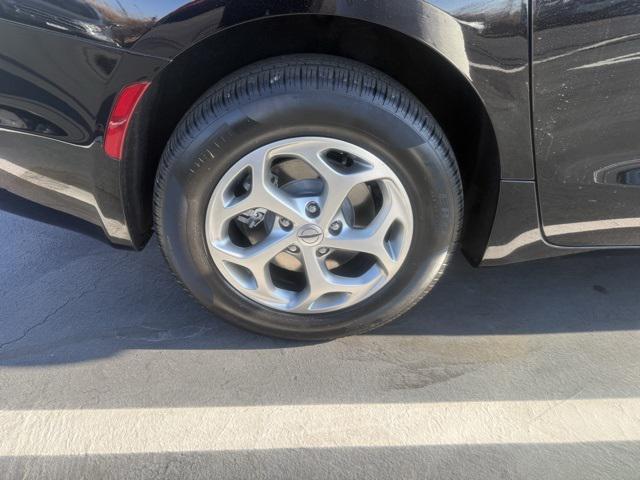 used 2024 Chrysler Pacifica car, priced at $41,944