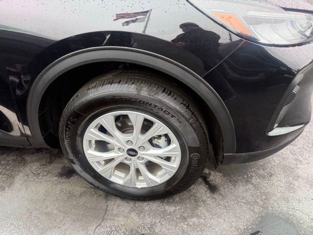 used 2025 Ford Escape car, priced at $23,498