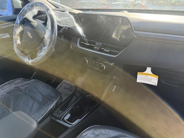 used 2025 Chevrolet TrailBlazer car, priced at $26,198