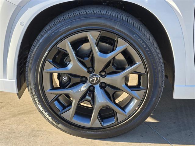 new 2025 Lexus TX 500h car, priced at $74,975