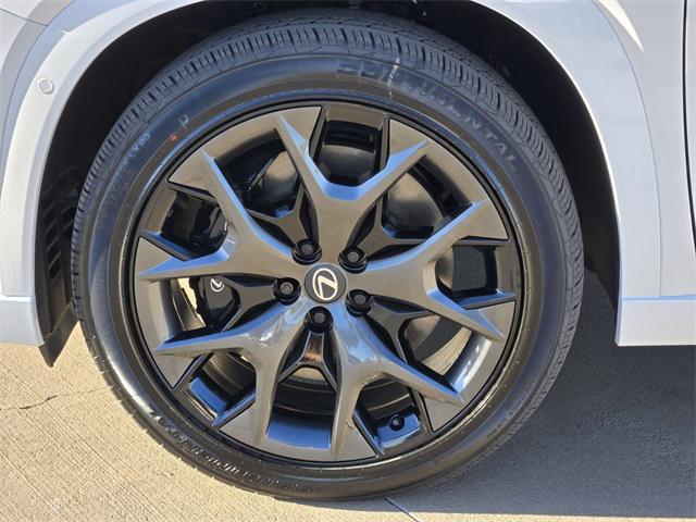 new 2026 Lexus TX 500h car, priced at $75,359