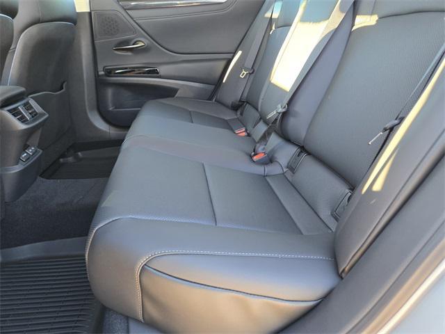new 2025 Lexus ES 350 car, priced at $44,594