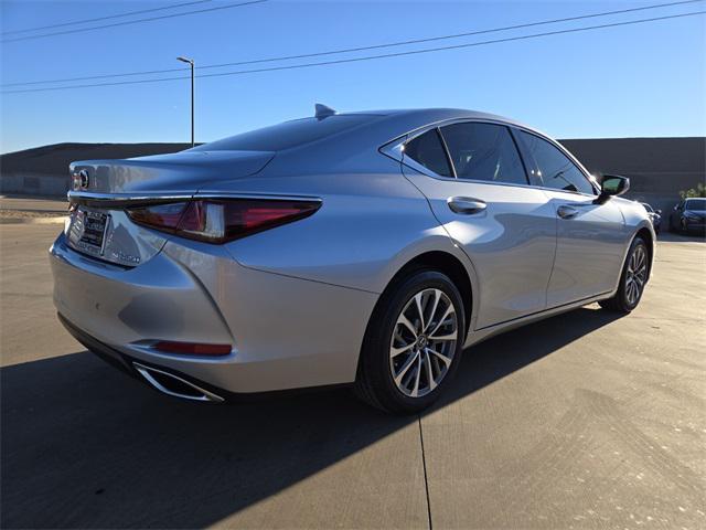 new 2025 Lexus ES 350 car, priced at $44,594