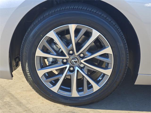 new 2025 Lexus ES 350 car, priced at $44,594