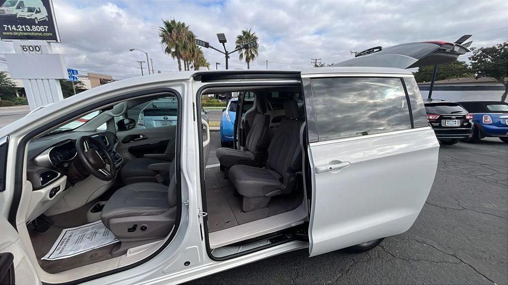 used 2017 Chrysler Pacifica car, priced at $13,788