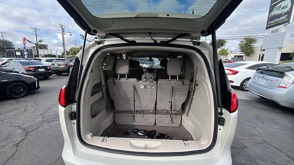 used 2017 Chrysler Pacifica car, priced at $13,788