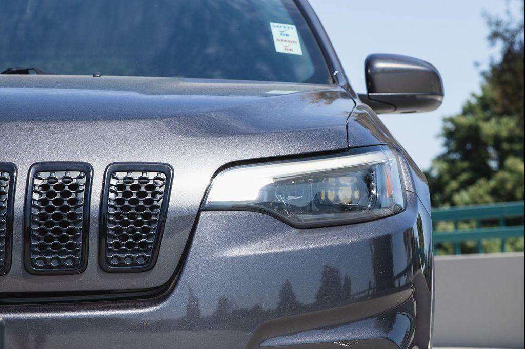 used 2019 Jeep Cherokee car, priced at $12,995