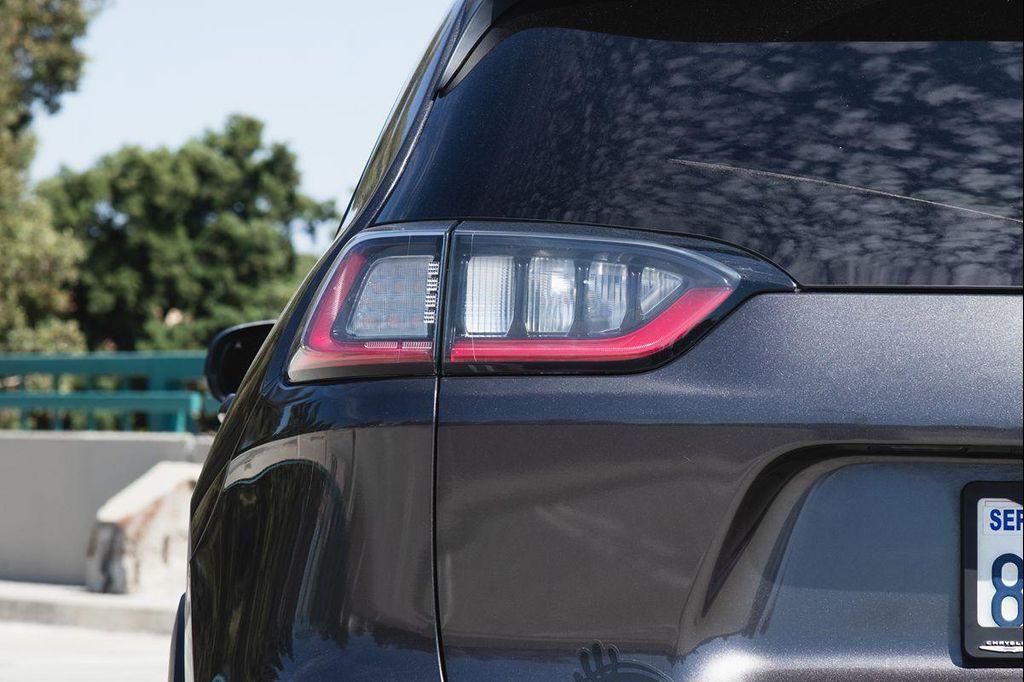 used 2019 Jeep Cherokee car, priced at $12,995