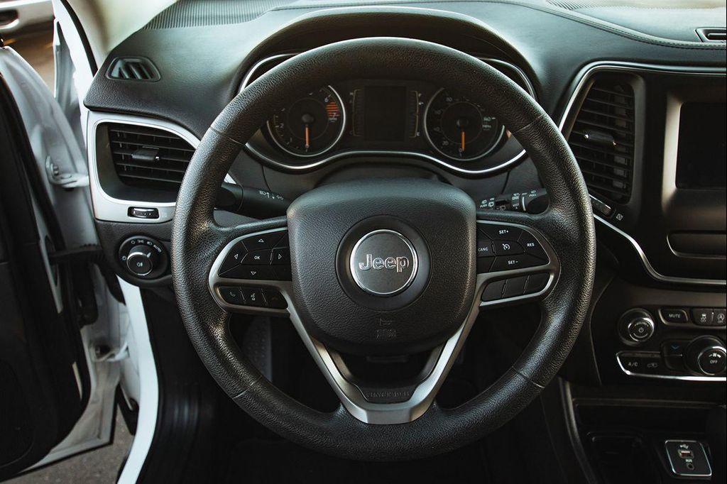 used 2019 Jeep Cherokee car, priced at $10,495