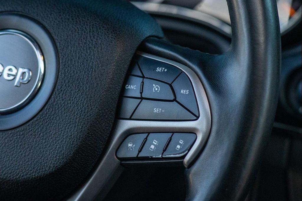 used 2018 Jeep Grand Cherokee car, priced at $18,999