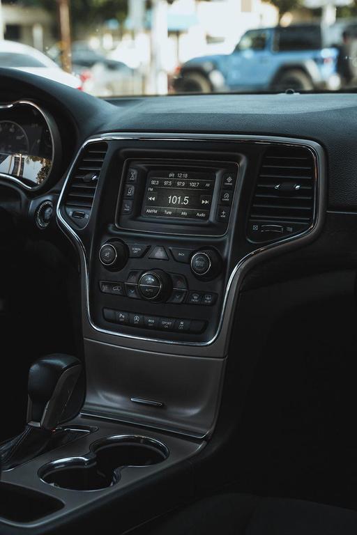 used 2017 Jeep Grand Cherokee car