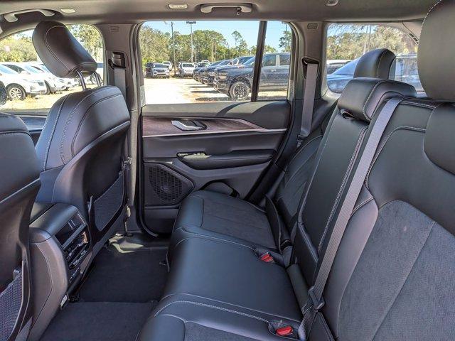 new 2026 Jeep Grand Cherokee car, priced at $46,951